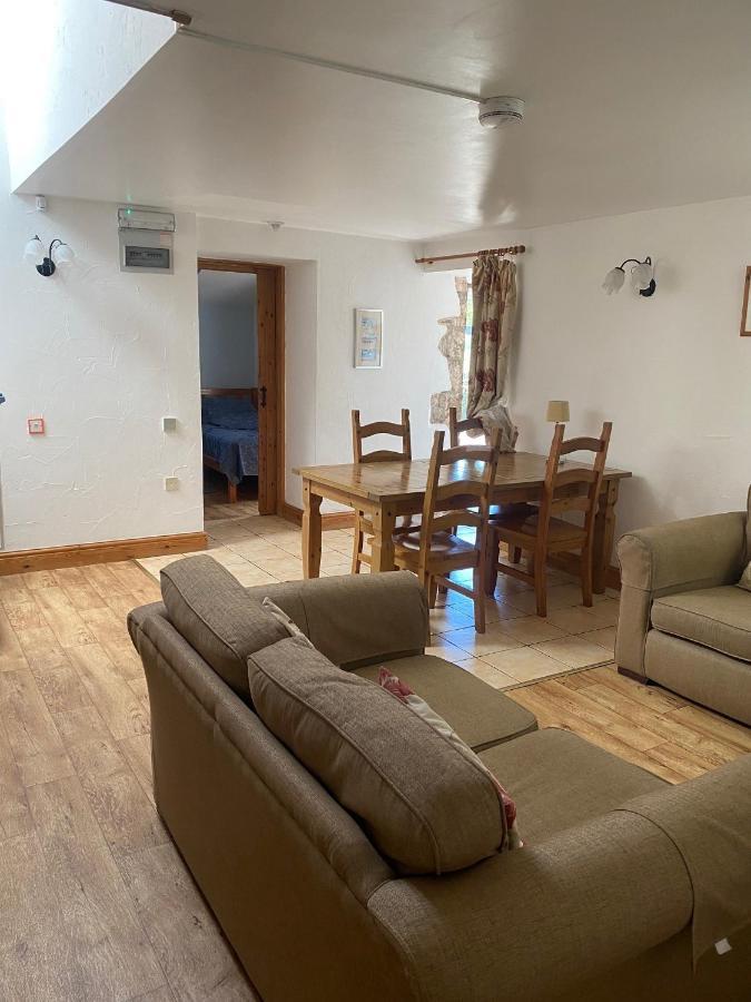 Upper Grippath Farm Holiday Cottages نيوبورت المظهر الخارجي الصورة